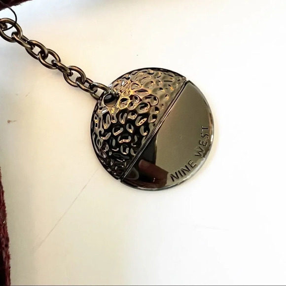 Nine West Faux‎ Reptile Clutch Wristlet Red Black Ombré Zip Top Party Night Out - Picture 7 of 7